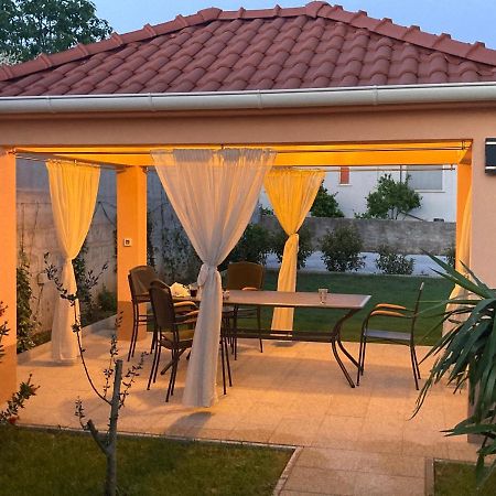Apartment Vedran Kaštela エクステリア 写真