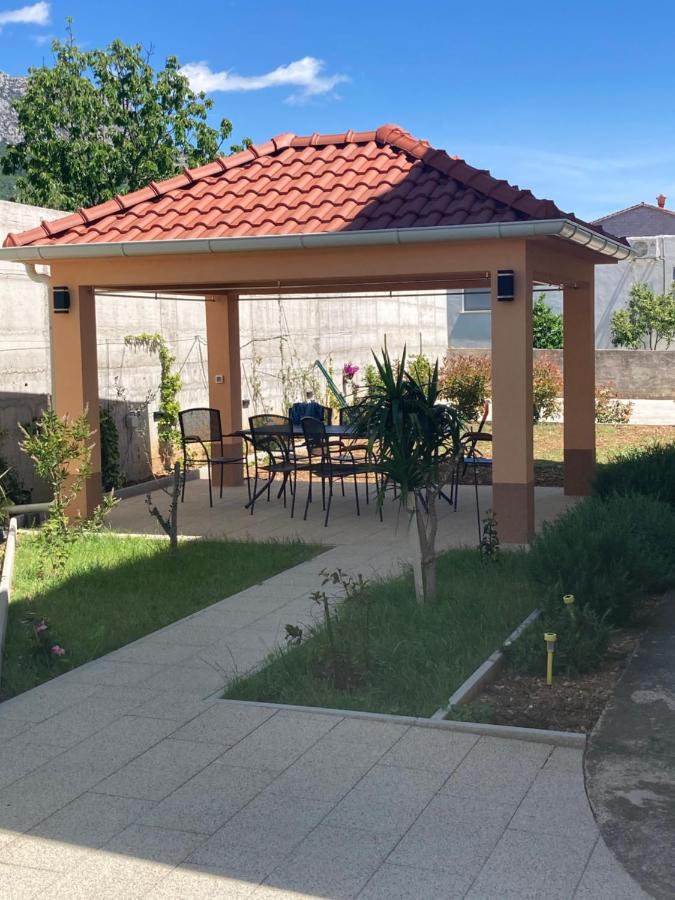 Apartment Vedran Kaštela エクステリア 写真