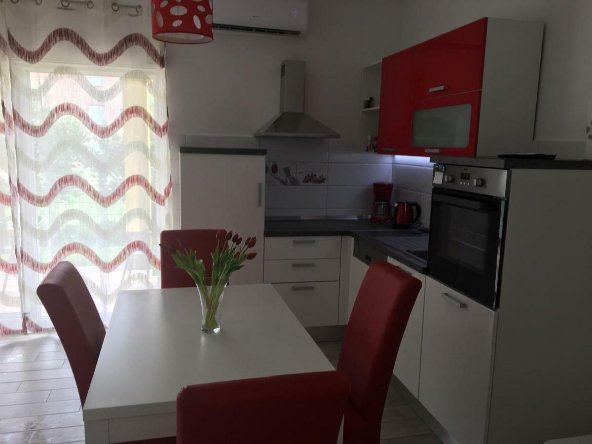 Apartment Vedran Kaštela エクステリア 写真