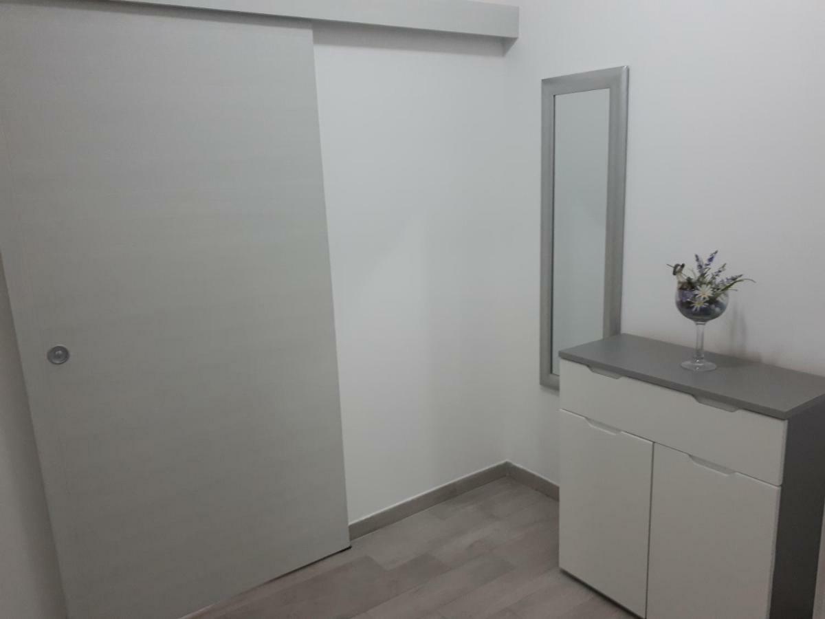 Apartment Vedran Kaštela エクステリア 写真